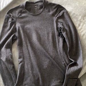 Gray long sleeved pullover